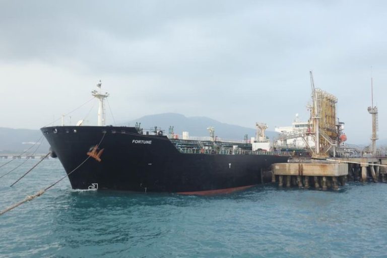 Slew of Tankers Sail Toward Venezuela, Suggesting Oil Export Rebound