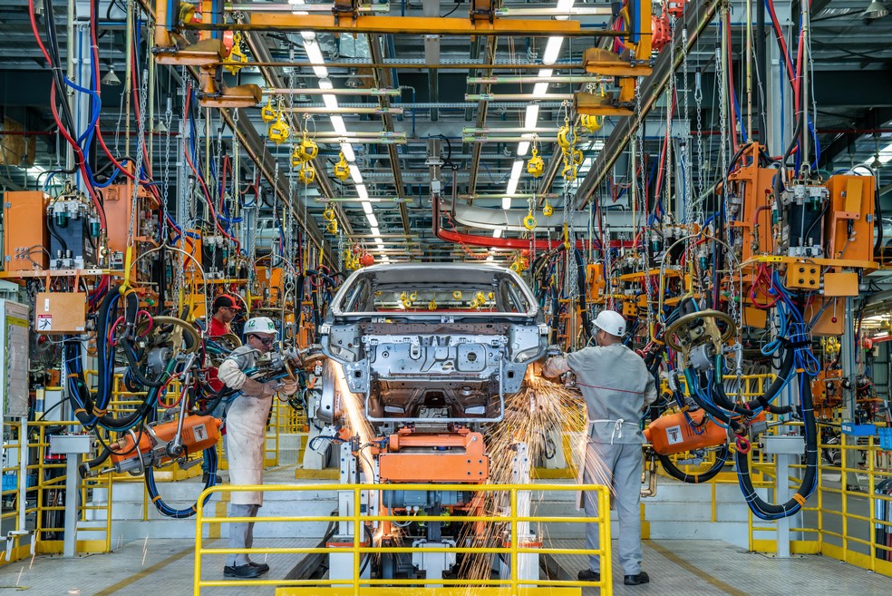 automaker