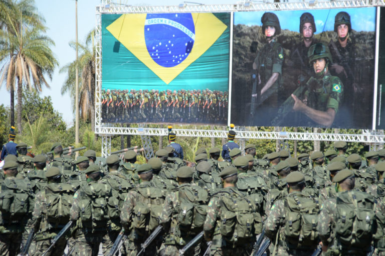 Brazil: an unprecedented survey shows reduction of military personnel under Lula