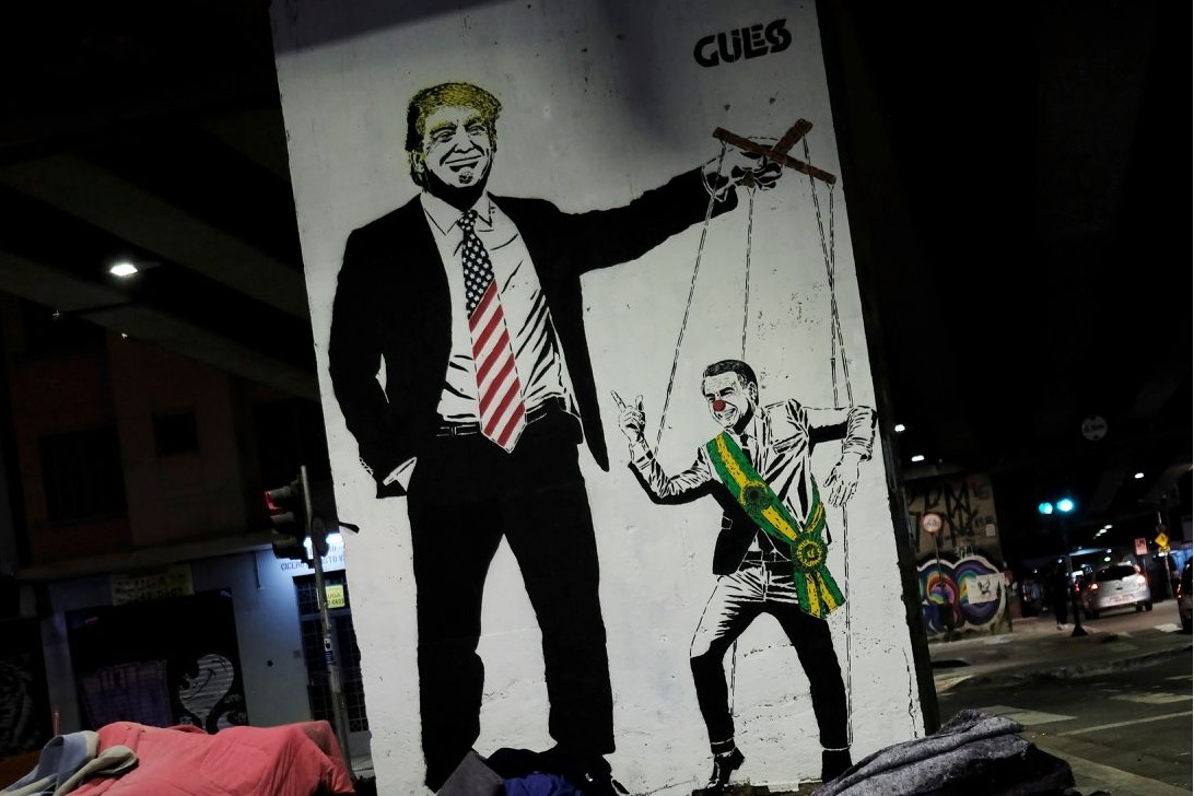 trump-bolsonaro-graffiti