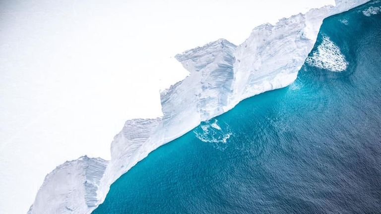 World’s Largest Iceberg Nears Shallow Waters Surrounding South Georgia Islands