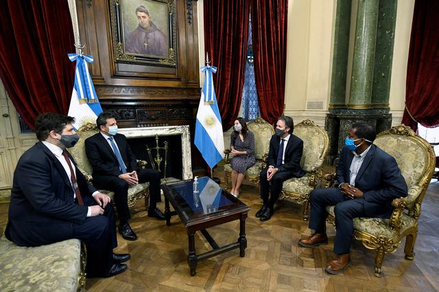 Negotiations between the International Monetary Fund and Argentina over a new IMF loan program are “very fluid and constructive,” with Argentine officials expected to come to Washington in the coming days for more talks, IMF spokesman Gerry Rice said on Thursday, December 3rd.