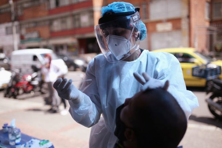 Colombia surpasses 500 daily Covid-19 deaths for the first time