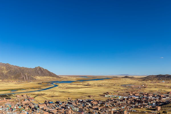 As Poopó is unusually shallow, mostly just a few metres deep, relatively small changes in overall water volume make a big difference to its surface area. Though the lake has partially recovered due to above-average precipitation in the years since 2015, the situation is still dire.