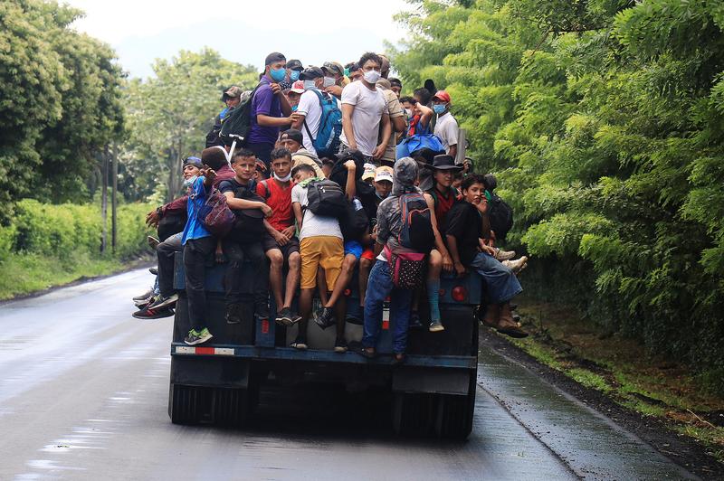 The Guatemalan military has detained hundreds of migrants at its border as thousands of Hondurans, including many families with young children, continued to walk north on Friday, January 15th, as part of a caravan hoping to reach the United States.