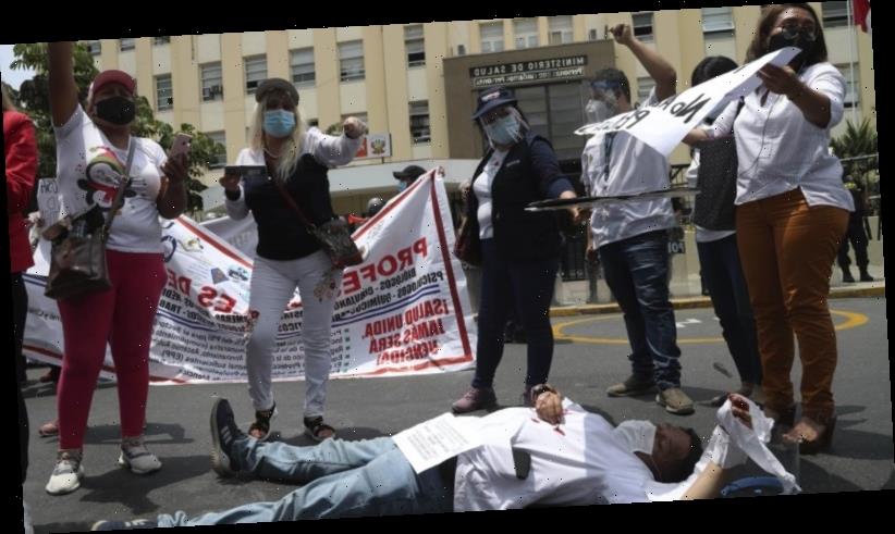 Peruvian doctors have begun a hunger strike as a protest against the substandard working conditions that medical workers say they have faced in fighting the coronavirus pandemic.