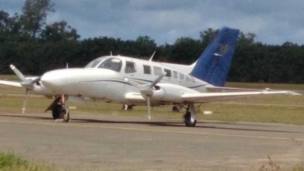 The use of small planes flying from Venezuela to Honduras and from there to Mexico resurfaced last year on the "Central American cocaine highway", which is fed by the permissiveness or complicity of the police authorities in these countries.