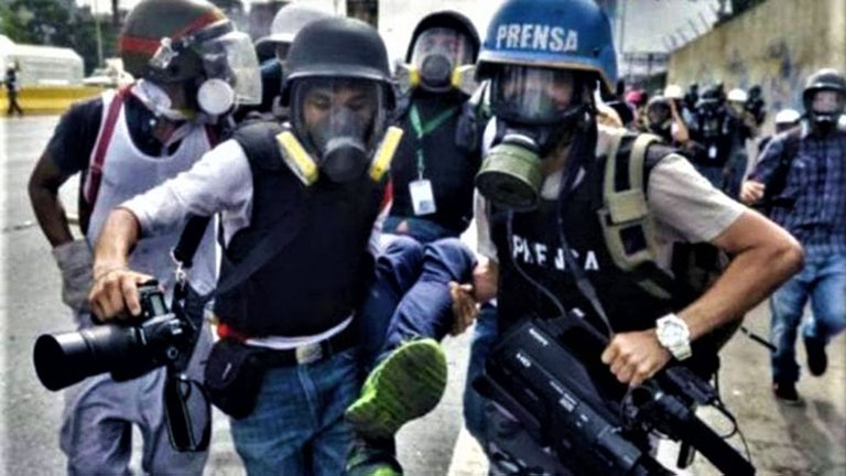 From December 14th, 2020 to January 3rd, 2021, during 15 days, according to estimates made by the NGO Espacio Público, violations to freedom of expression in Venezuela reported two verbal harassments, one administrative restriction, one case of censorship, four cases of intimidation, one judicial harassment and one attack
