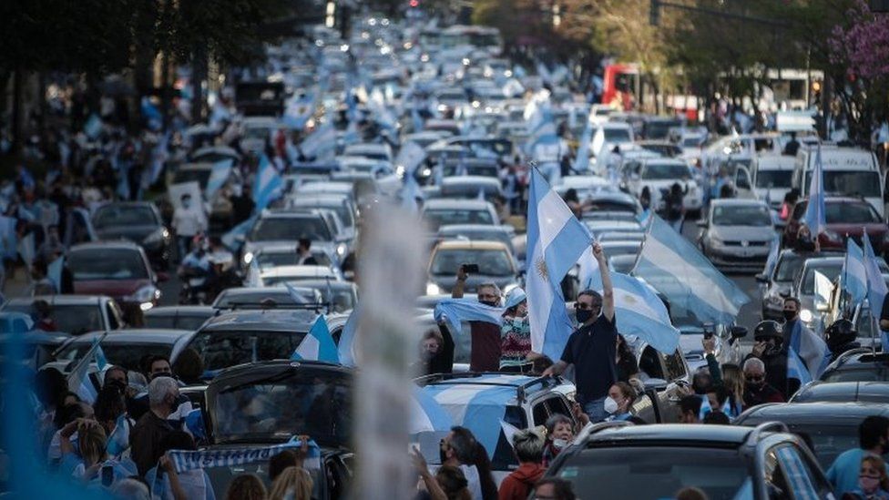 Cars in Argentina. (Photo internet reproduction)