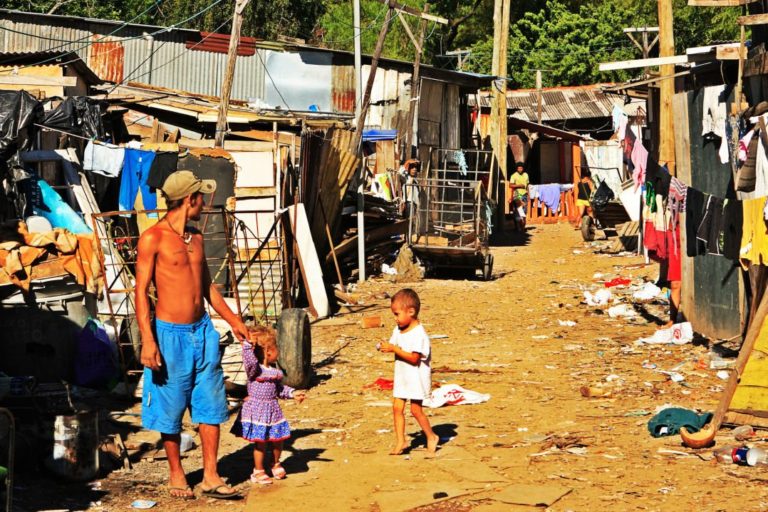 Extreme Poverty in Brazil Higher This January Than at Start of 2011