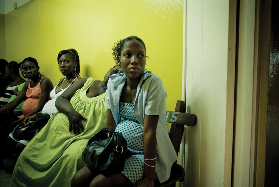 Pregnant women in Jamaica. (Photo internet reproduction)