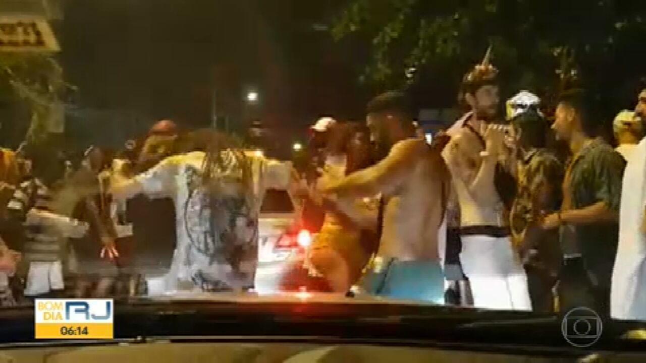 Rio residents and tourists meet again in different points on Ash Wednesday
