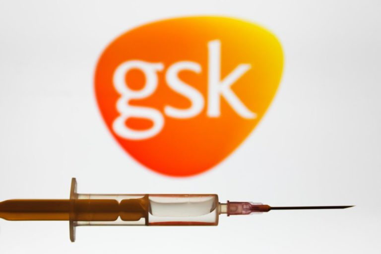 GSK, CureVac Team up to Develop Vaccine Targeting COVID-19 Variants