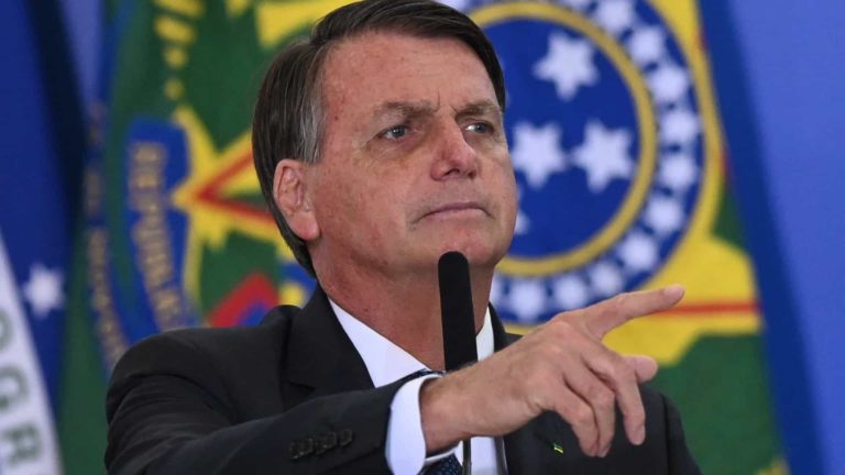 Trucker strike: Bolsonaro eliminates federal diesel taxes, chastises head of Petrobras