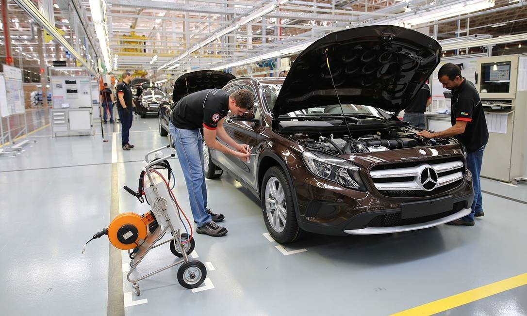 the Mercedes-Benz plant (Photo Internet Reproduction)