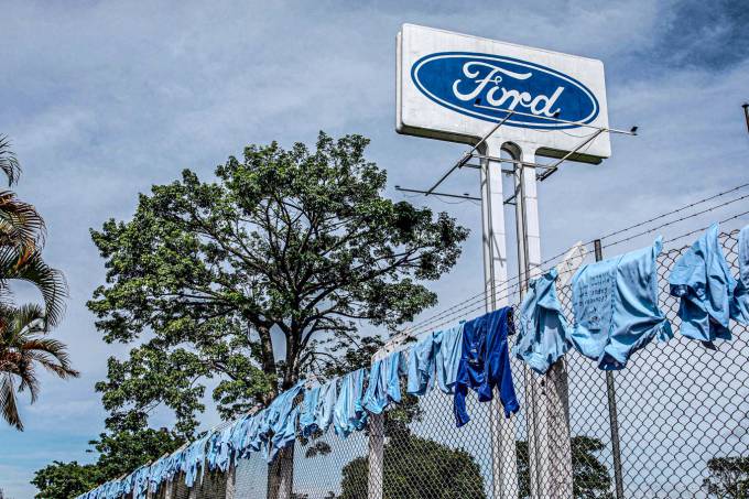 Ford's decision to stop producing cars in Brazil, will eliminate at least 160 dealerships in the market . 9Photo Internet Reproduction)
