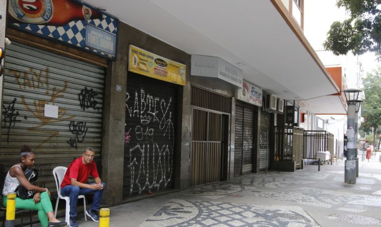 Brazil: 75,200 retail stores closed in 2020 – CNC study