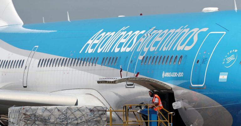 Three Argentines arrested in Paraguay for trying to board a plane with fake PCR tests