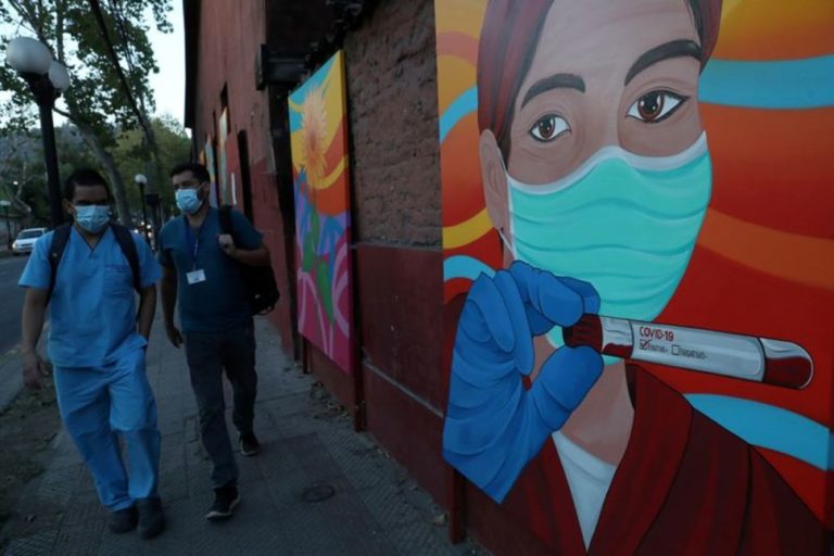 Chile does not plan to remove masks in an America with 80 million cases