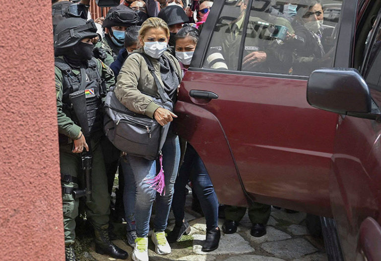 Bolivia: Áñez’s family denounces her health deterioration, demands transfer to health clinic
