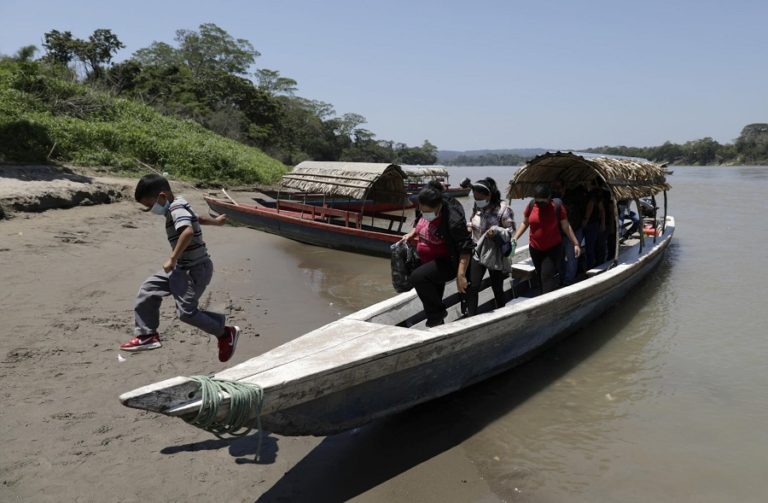 Mexico expects “constant and growing” waves of migrants from Central America