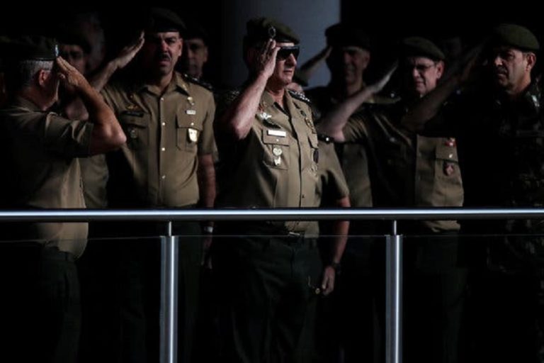Brazil’s military crisis enters international radar for fear of democratic breakdown