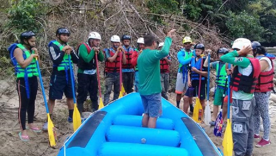 , From guns to paddles: peace develops with ecotourism in Colombia