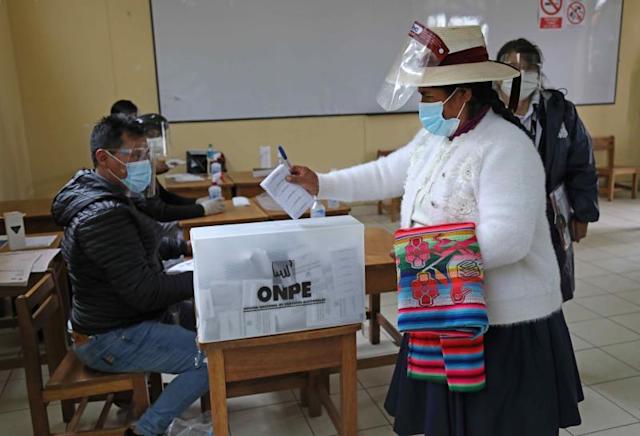 Peruvian elections: Exit poll shows technical tie between four presidential candidates