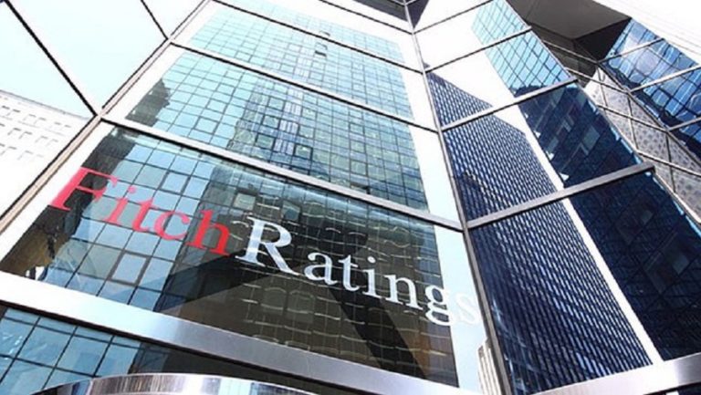 Fitch maintains Brazil’s credit rating, outlook negative