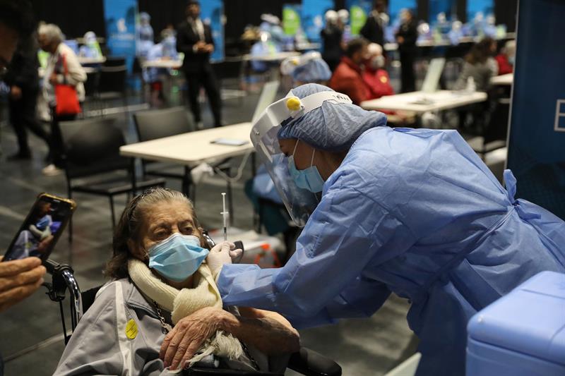 Argentina surpasses 3.53 million cases and 74,000 Covid deaths