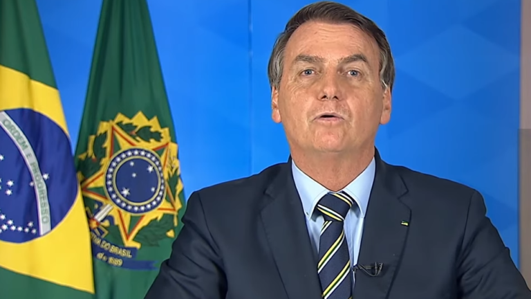 Brazil’s Bolsonaro warns that he may act by decree against Covid restrictions