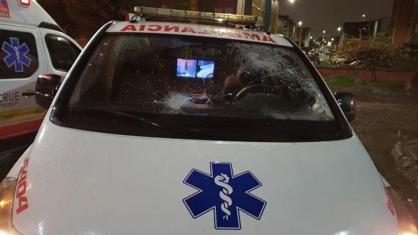 Authorities denounce attacks on ambulances and medical personnel amid protests.