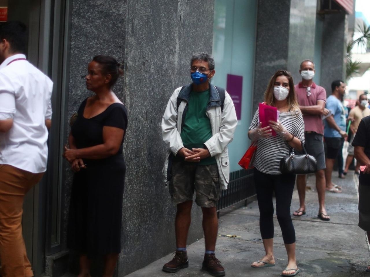 Argentina reports 663 new deaths, the highest number since start of pandemic
