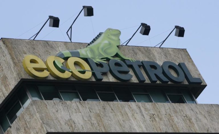Colombian Ecopetrol warns of risk of fuel shortages due to refinery blockades