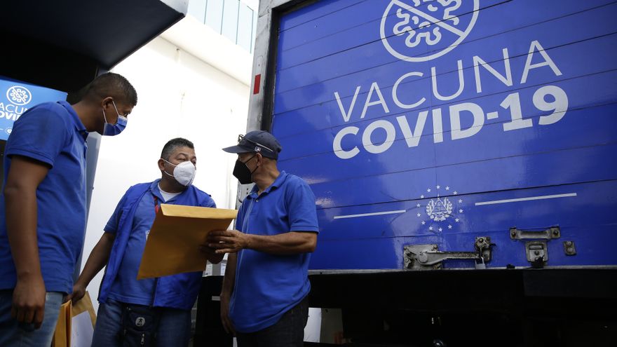 34,000 Covid-19 vaccines donated by El Salvador arrive in Honduras