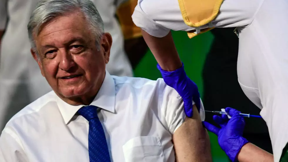 Mexico's President expects to conclude the vaccination against Covid in October