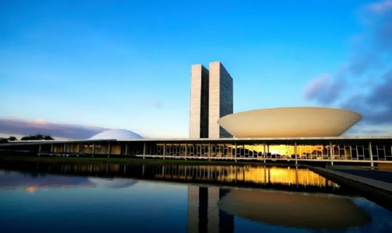 Congress creates Parliamentary Front against “Brazil Cost”