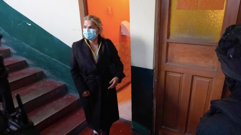 Añez completes 90 days of imprisonment declaring herself a “trophy” of the Bolivian government