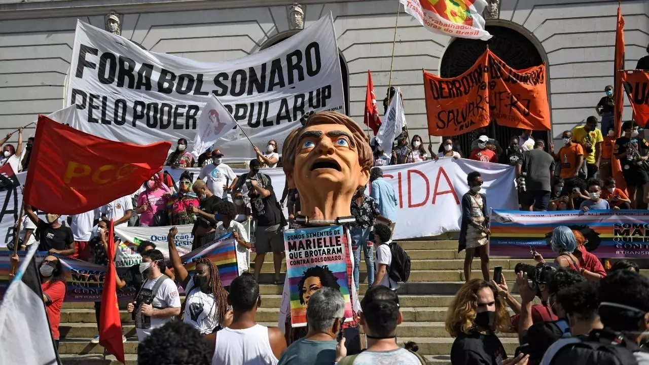 Brazil's Left discusses expanding protests against Bolsonaro government