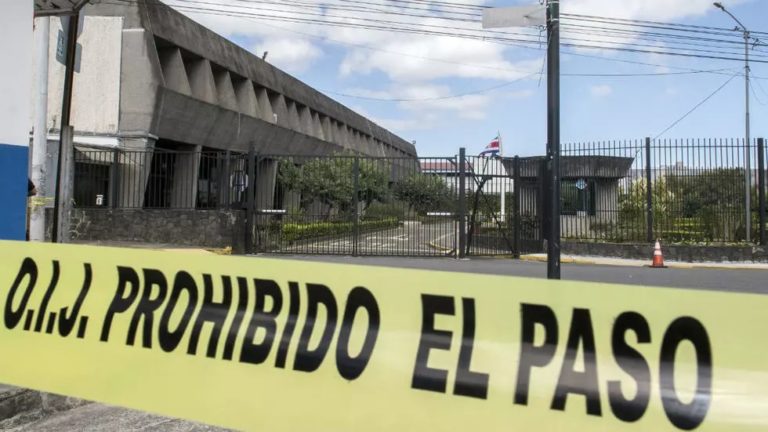 Presidential House and ministry raided in corruption case in Costa Rica