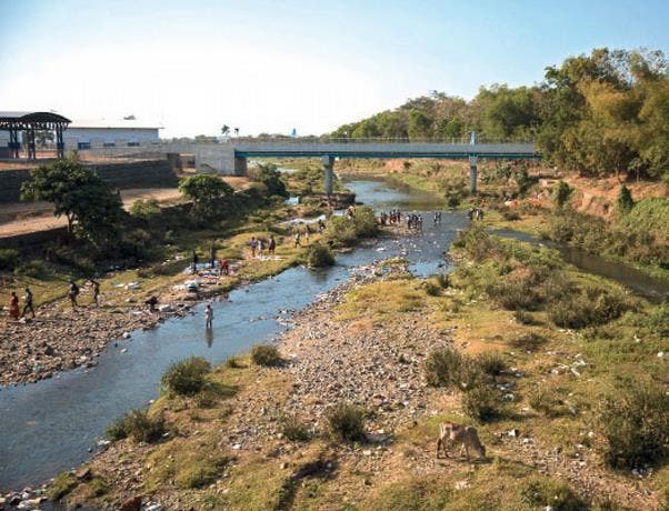 The irrigation canal on the Masacre River. (Photo internet reproduction)