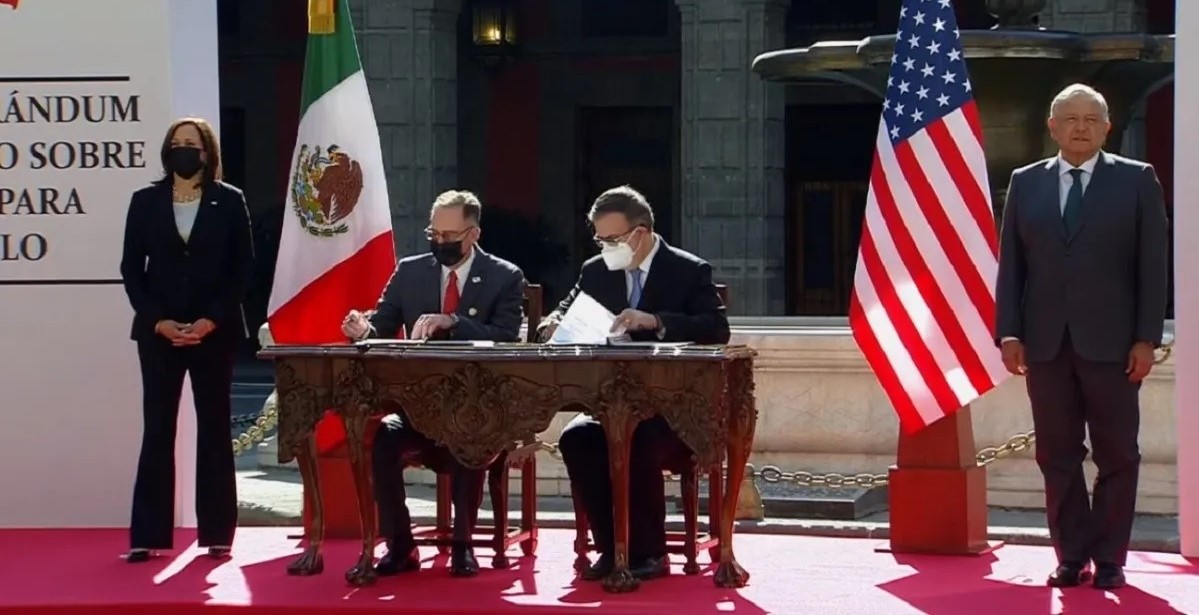Mexico and the U.S. seal a memorandum on immigration cooperation