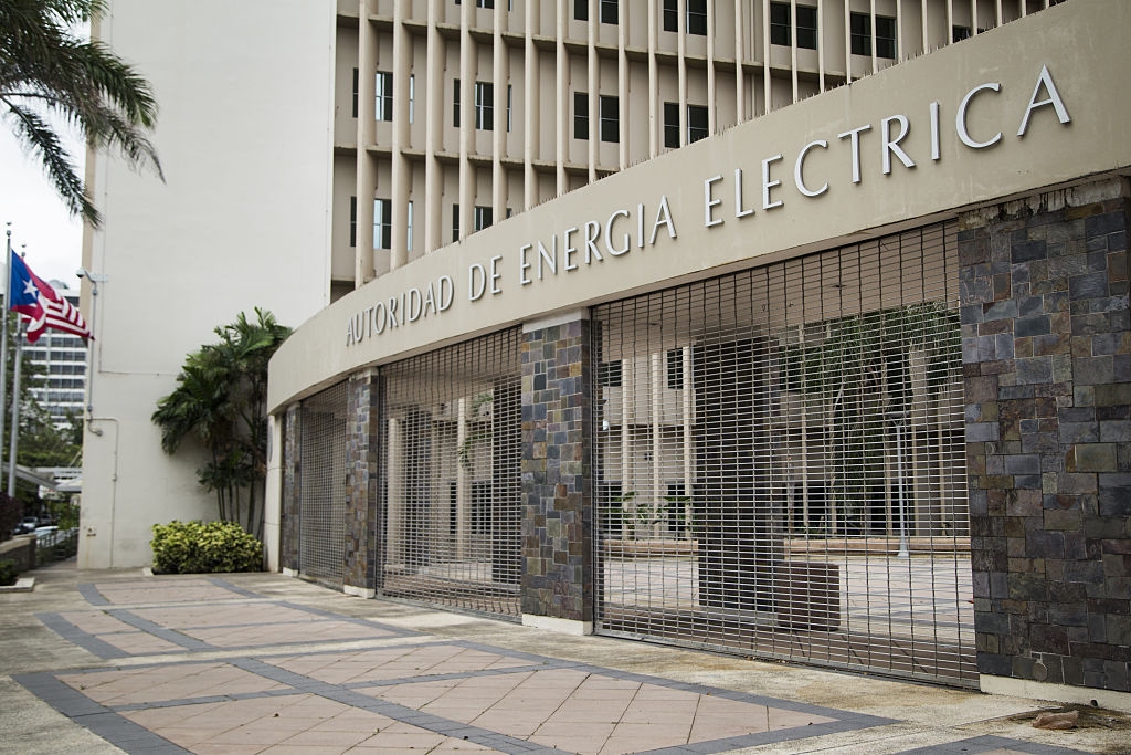 Electricity in Puerto Rico goes from public to private hands