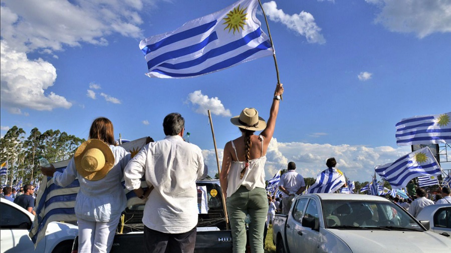 Uruguay: Over 50% of its population fully immunized; parties and public shows cleared