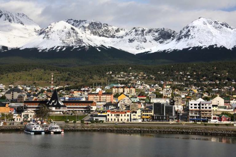Argentina moves forward with making Ushuaia strategic hub for entire South Atlantic