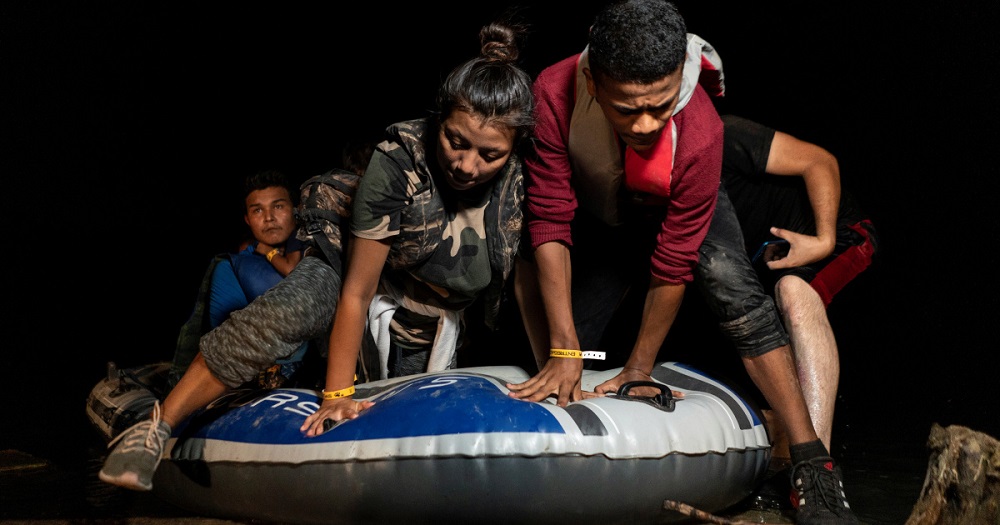 Record number of migrants cross Mexico border – U.S. report