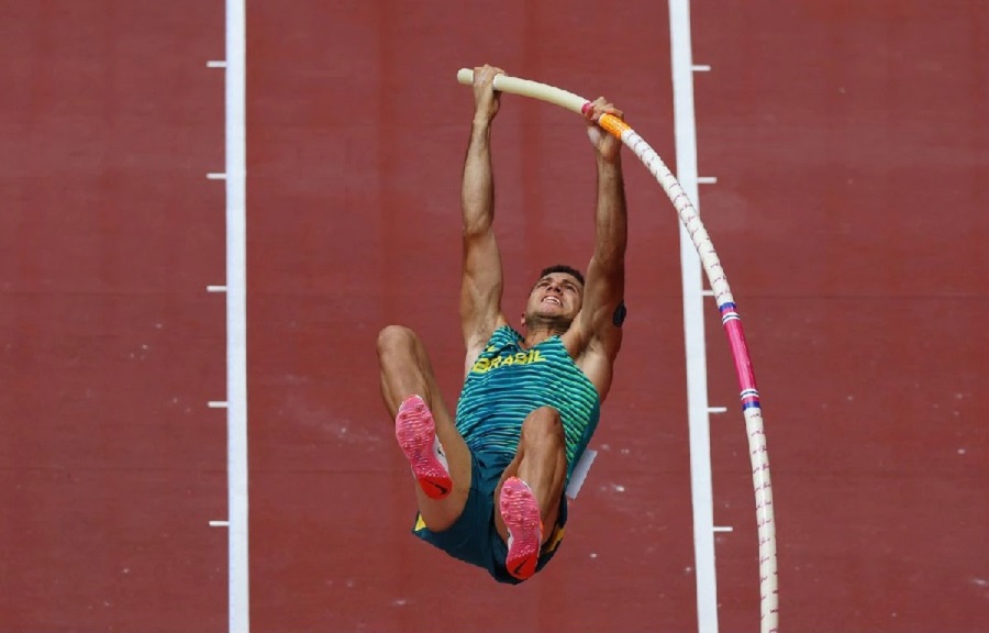 Tokyo 2020: Thiago Braz wins bronze for Brazil in pole vault