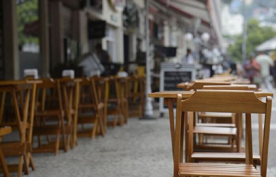 Some 37% of bars and restaurants in Brazil operated at a loss in July