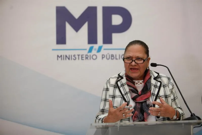 Guatemala’s Attorney General also removes former prosecutor Sandoval’s replacement