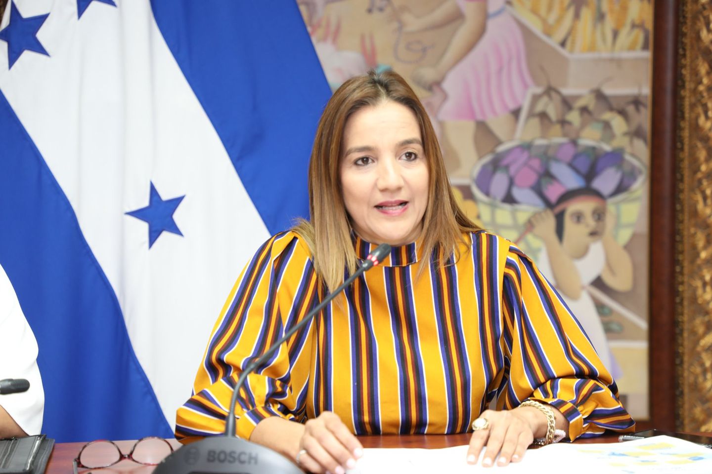 Honduras Nelly